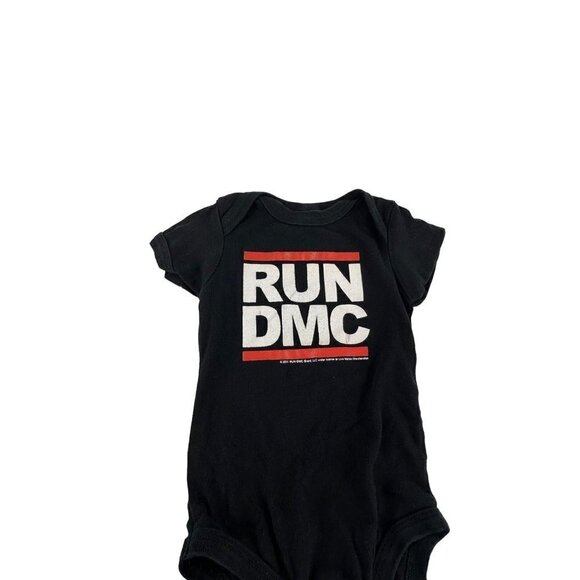 Run DMC Short Sleeve One Piece Size 12-18 Months - Picture 2 of 4